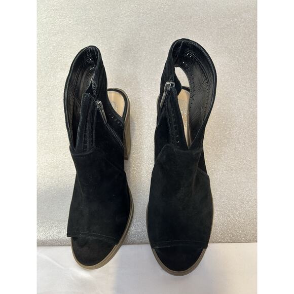 Vince Camuto Black Heeled Sandals - Picture 10 of 10